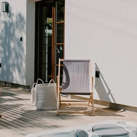 Mason - Luxusni S Privatni Virivkou Chalet